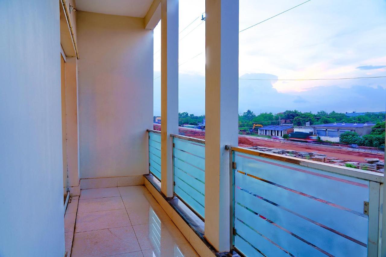 Kanchan Plaza Bhubaneswar Bagian luar foto