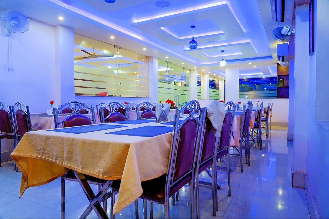 Kanchan Plaza Bhubaneswar Bagian luar foto