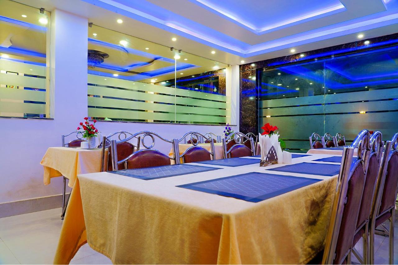 Kanchan Plaza Bhubaneswar Bagian luar foto