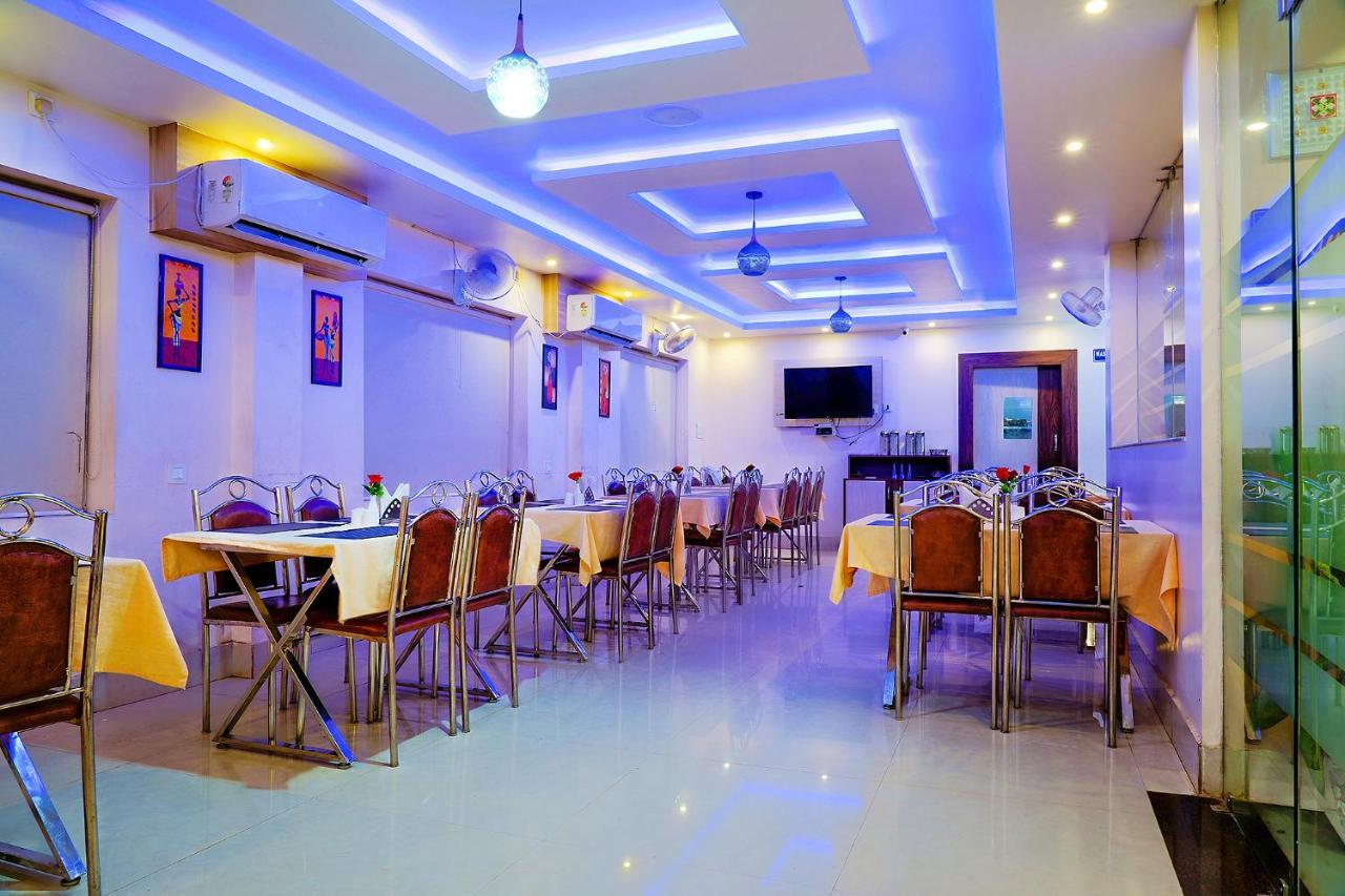 Kanchan Plaza Bhubaneswar Bagian luar foto